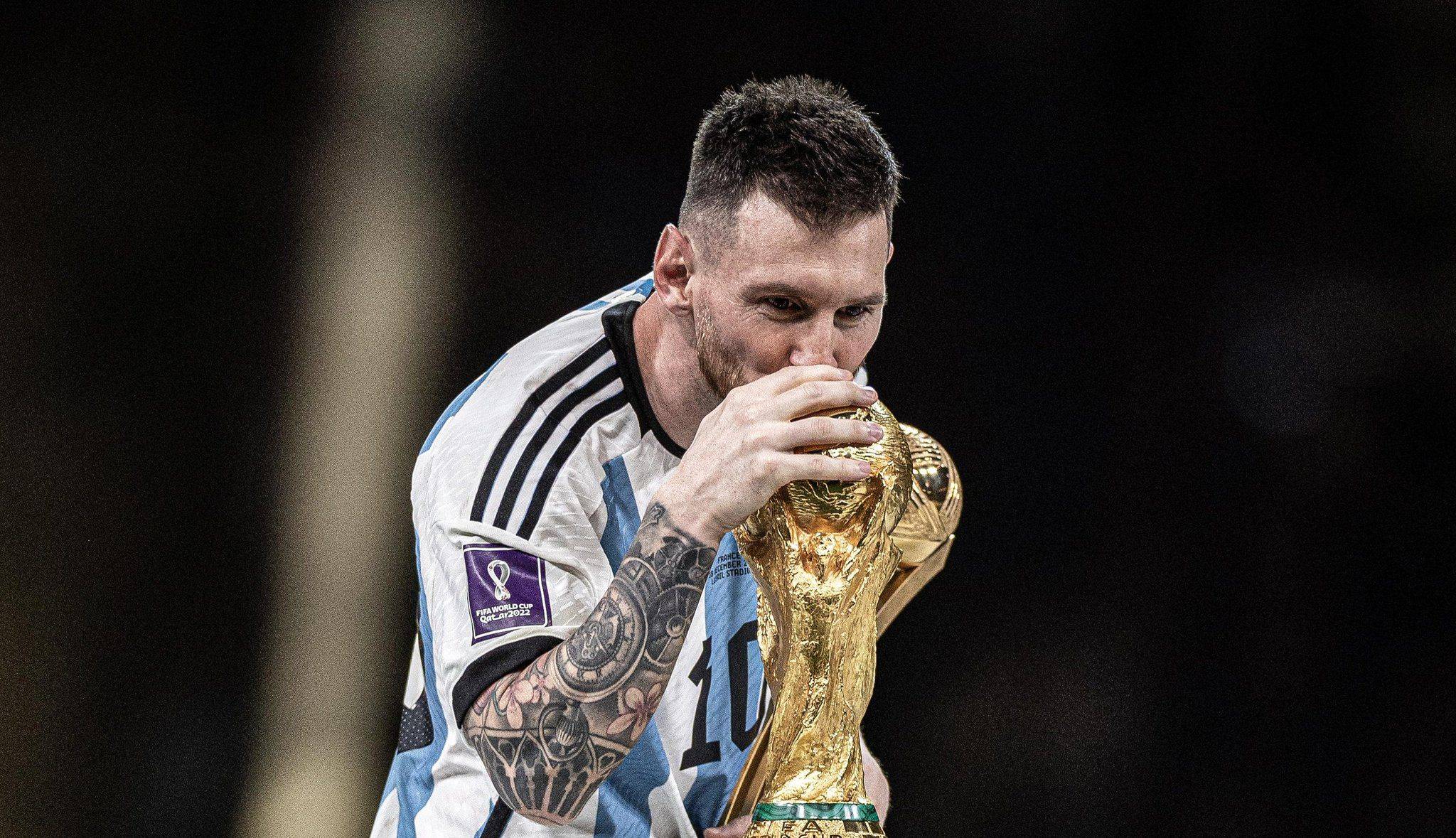 Phương tiện truyền thông xã hội Alaba đã trả lời tranh cãi bỏ phiếu: Đội Áo đã chọn Messi để có nghĩa là tôi một mình