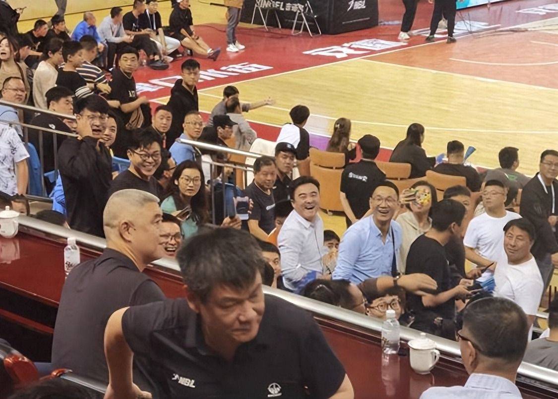 中国篮球近1年回顾：新疆和信达罢赛风波 上海和江苏爆发消极比赛