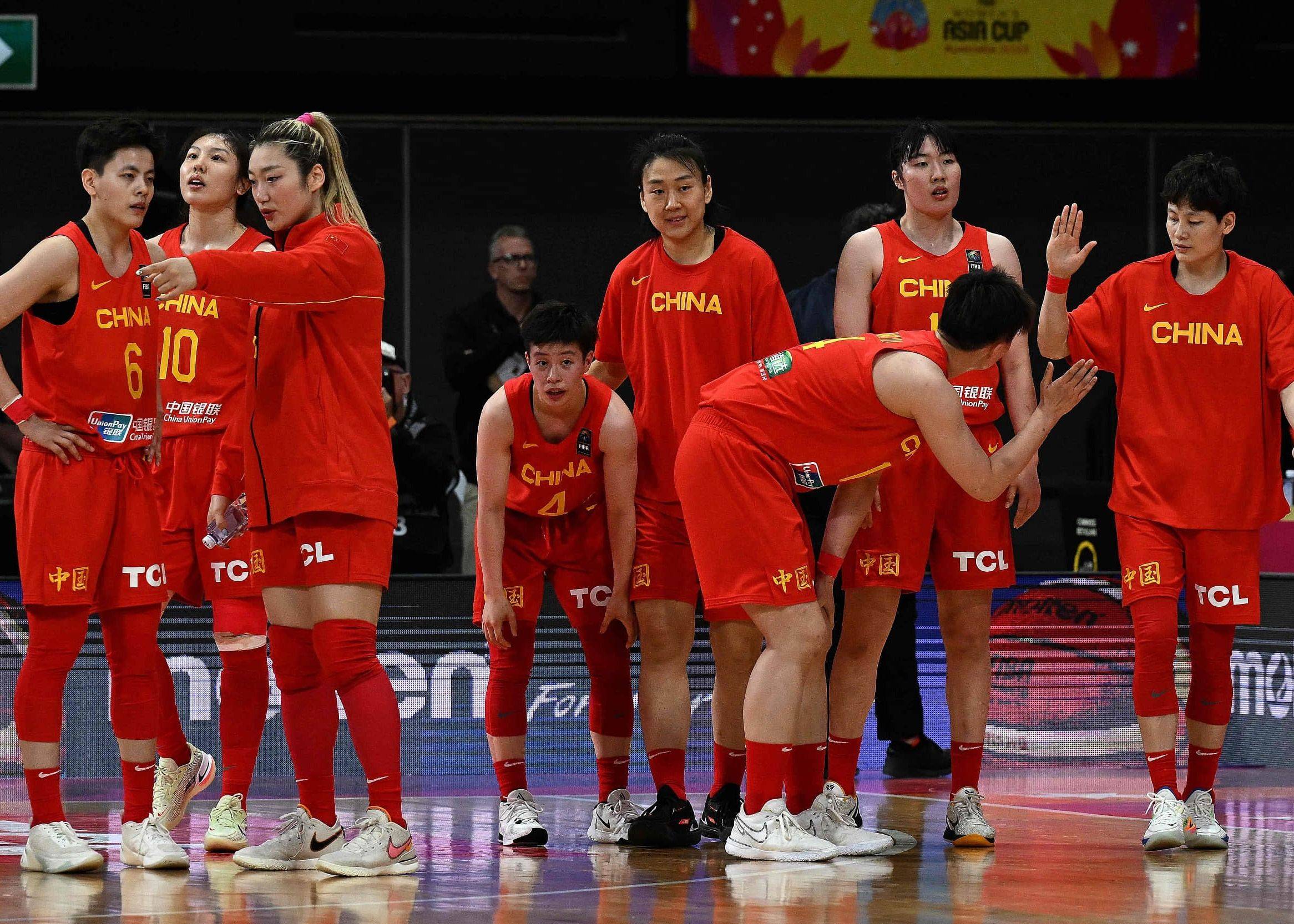 全民皆兵！中国女篮出场12人全部得分 展现超强板凳深度