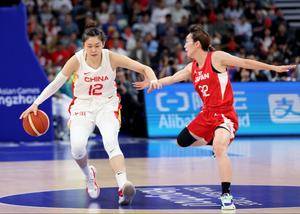 媒体人：关键时刻中国体育精神得以迸发 中国女篮全力以赴结果不会差