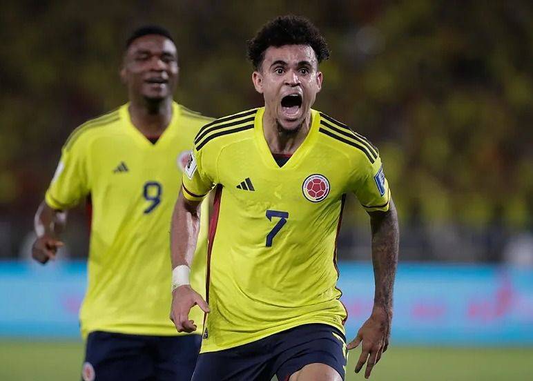 ⚡哥伦比亚是目前世界上状态最好球队 19场不败先后胜巴西德国