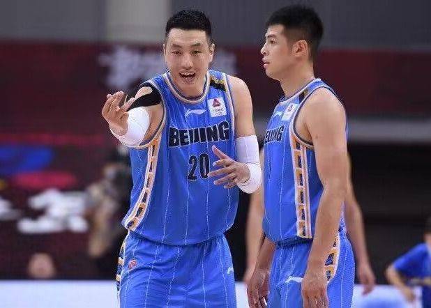 北京男篮三老表态：会继续留在赛场拼搏 期待年轻人能尽快成长