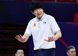 邱彪：赵睿恢复不错&但要尊重科学 季后赛关键是做好防守和篮板
