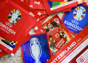 因版权问题 英格兰球员缺席欧洲杯官方贴纸图册
