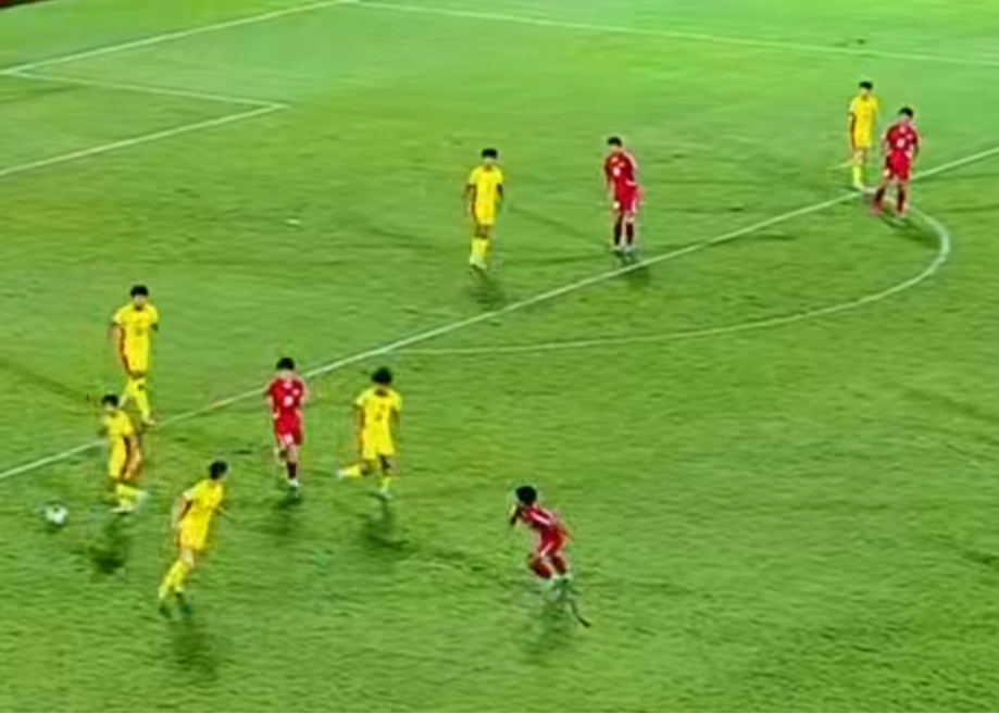 ⚽U17女足亚洲杯半场：崔妍儿远射破门 中国暂时0-1落后朝鲜
