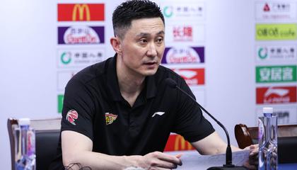 中国男篮6月份集训备战世预赛 杜锋为主教练 核心周琦郭艾伦