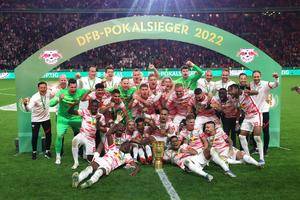 创造队史！莱比锡红牛成历史第26支夺得德国杯冠军的球队