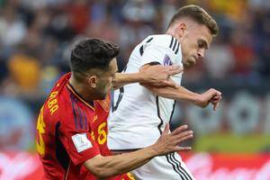 世界杯半场：奥尔莫中柱 吕迪格进球秒被吹 西班牙0-0暂平德国