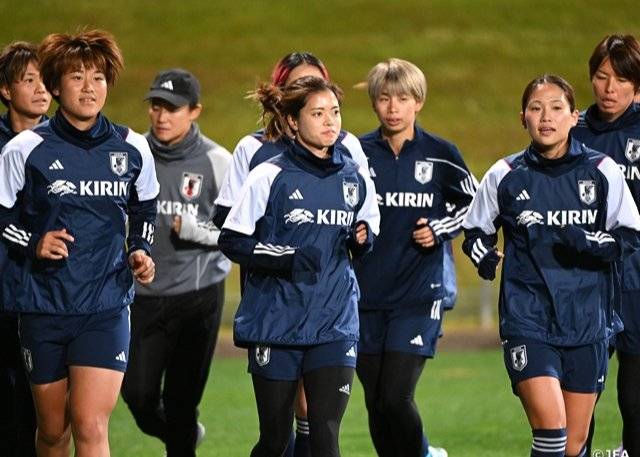 日本女足在奥克兰刻苦训练 备战与瑞典女足的八强战