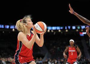 ❤️媒体人为李梦做总结：逐步赢得信任 证明自己属于WNBA舞台