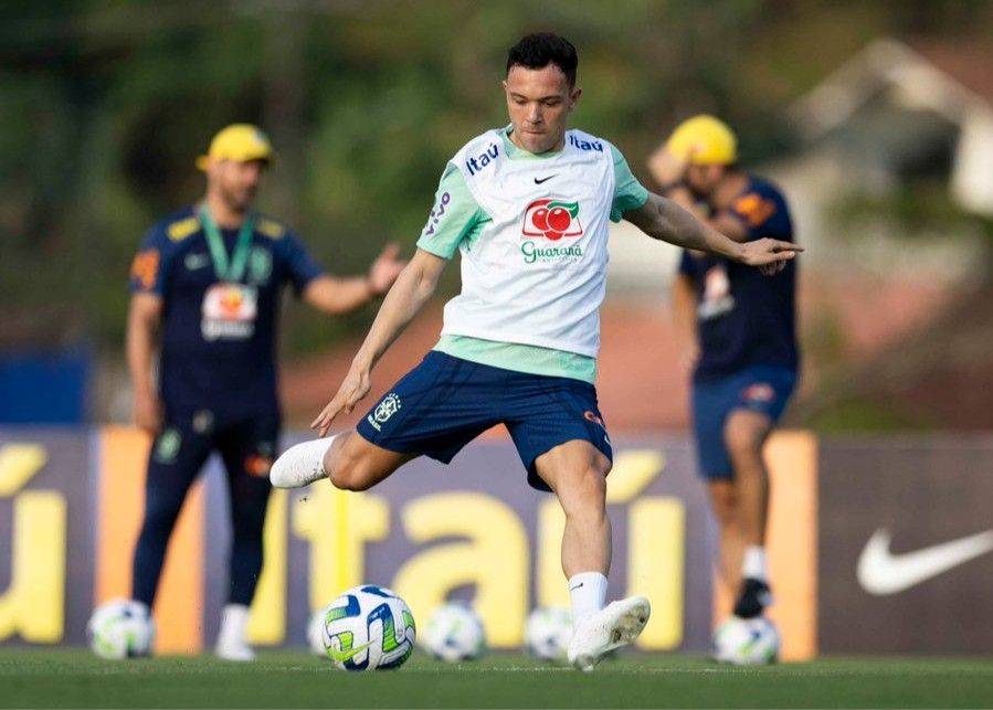 巴西官方：卡塞米罗因伤落选国家队 效力波尔图的前锋佩佩顶替入选