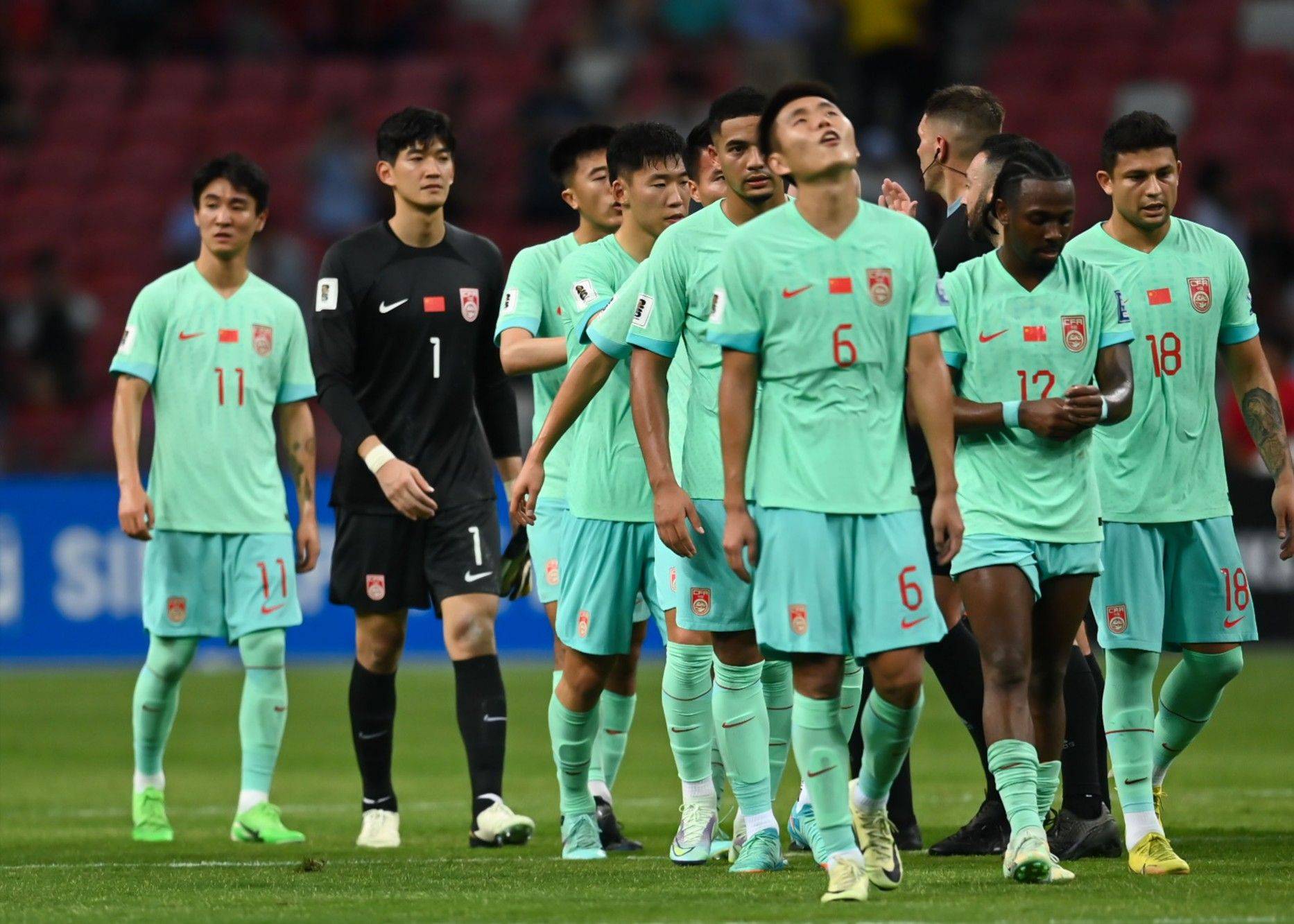 🤕还有希望吗？此前国足主场对韩国0-3落败 泰国客场3-1新加坡