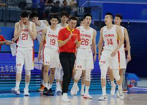 👊蒙古男篮球员：虽然只有三天集训备战时间 但对阵中国男篮将全力以赴